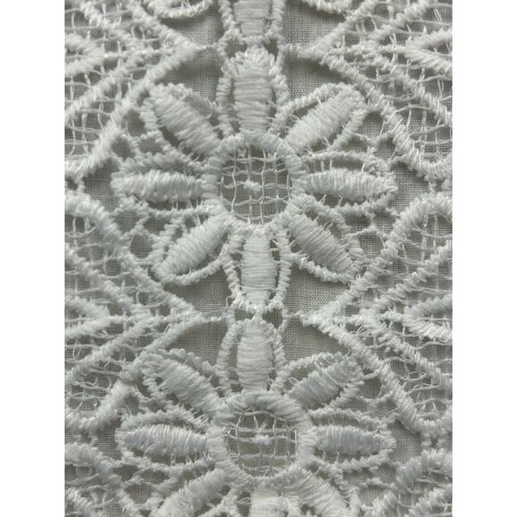 Lush Cropped Top Womens Large White Lace Overlay Floral Exposed Zipper‎ - Picture 6 of 8